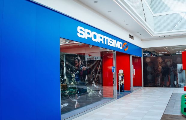Prodejna Sportisimo v prvním patře Central Kladno