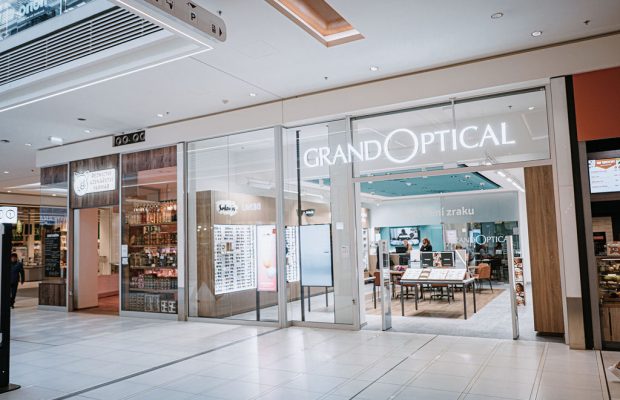 Prodejna Grand Optical v obchodním centru Central Kladno