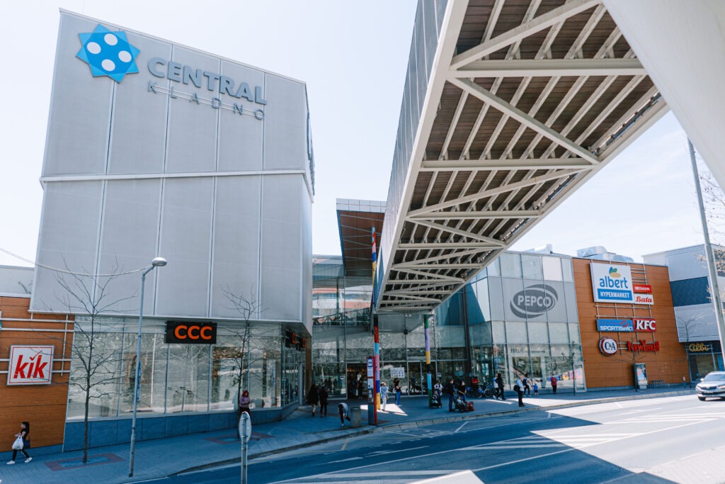 Hlavní vchod Central Kladno